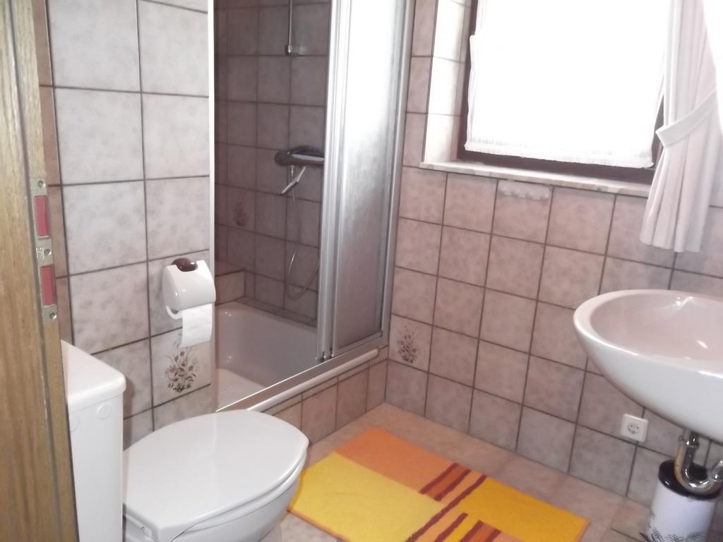 Ferienwohnung Haus Weitblick Медебах Номер фото